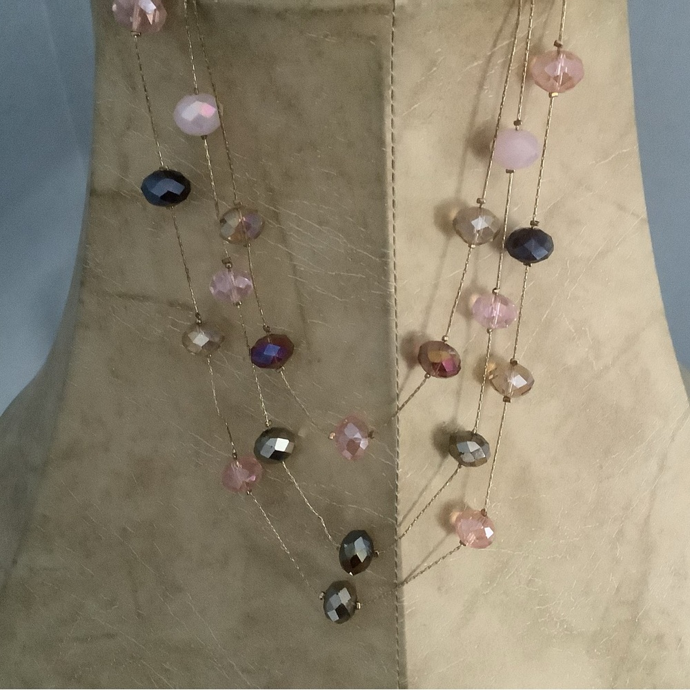 Ali Kahn Beaded necklace